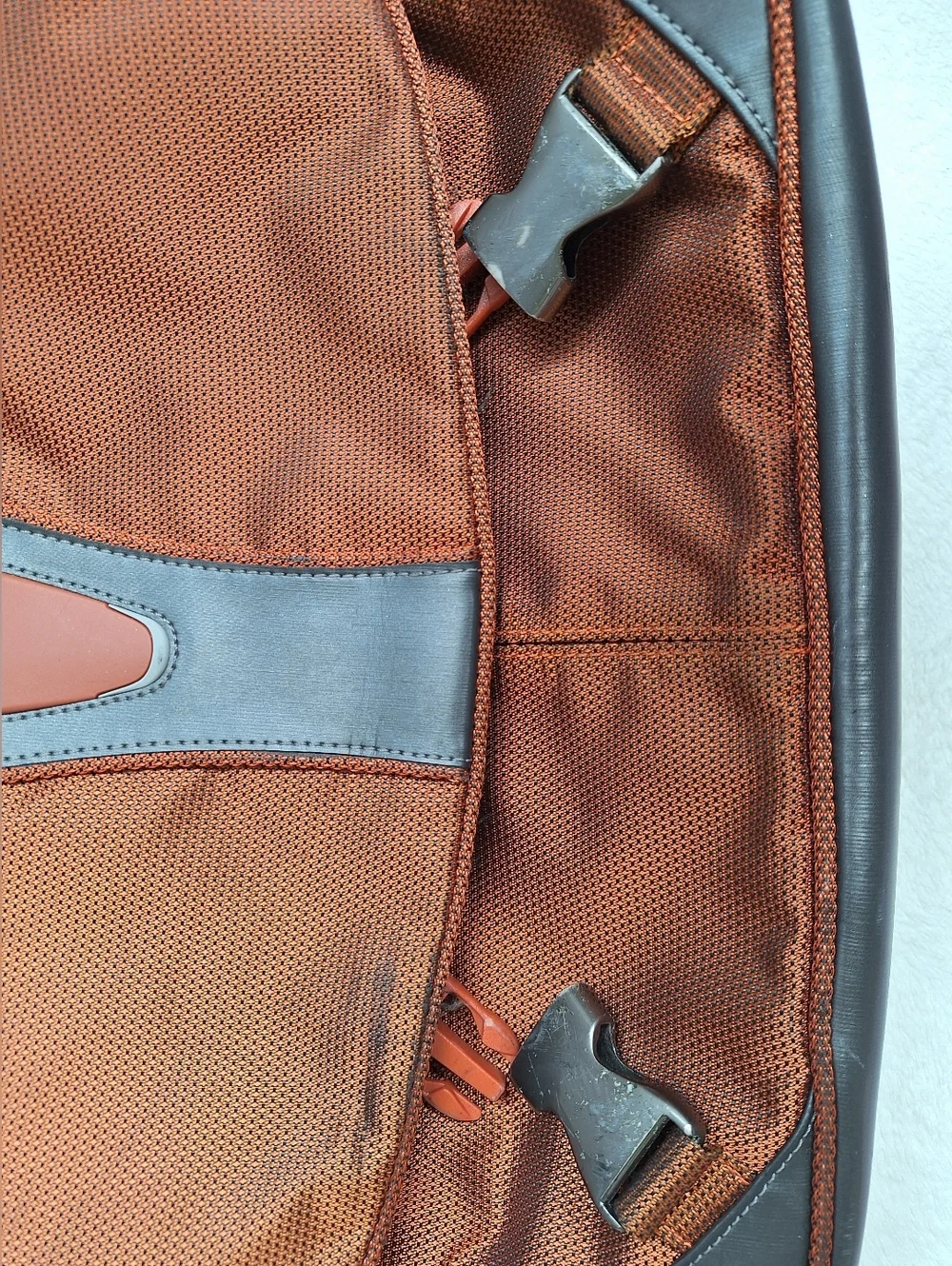 Tumi T-Tech Laptop Messenger Bag - Orange Flame Ballistic Nylon Used
